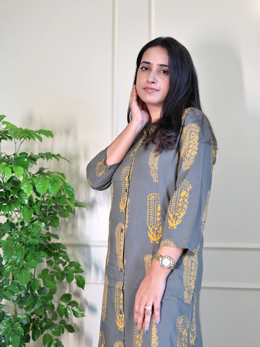 Verdant Bloom - Green Mandanna Print Kurta with Pants